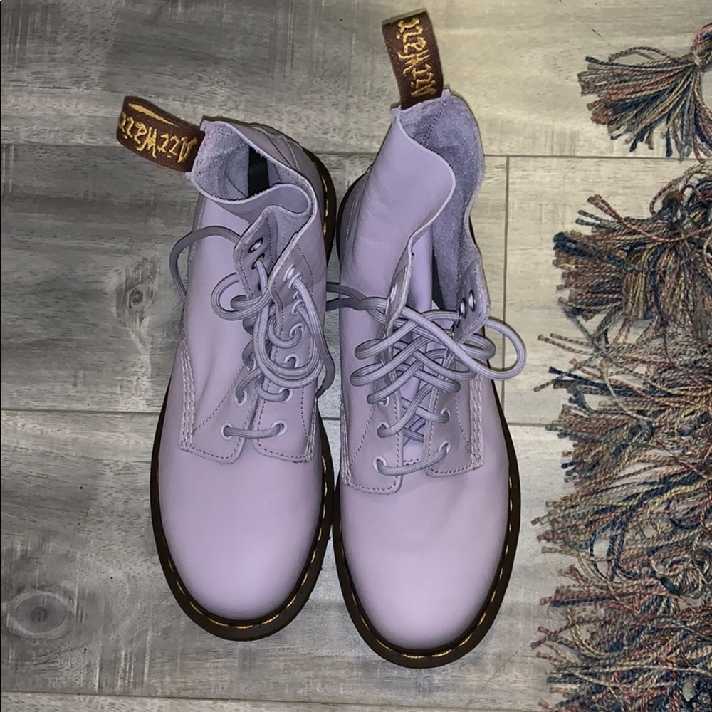 Dr. Martens Pascal boot pastel purple lavender